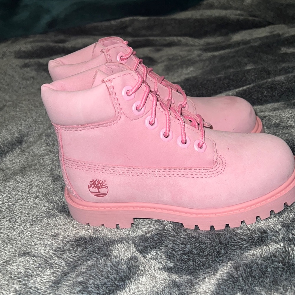 NWOT girls pink timberlands